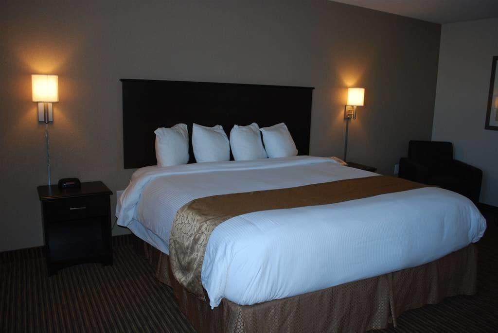 Quality Inn & Suites Thompson Buitenkant foto