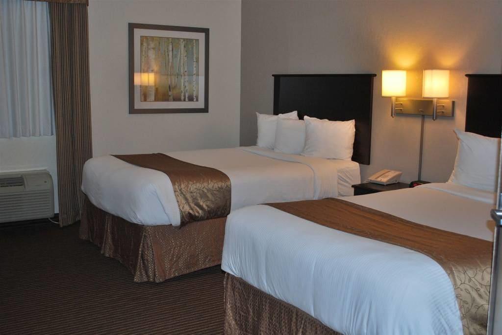 Quality Inn & Suites Thompson Buitenkant foto