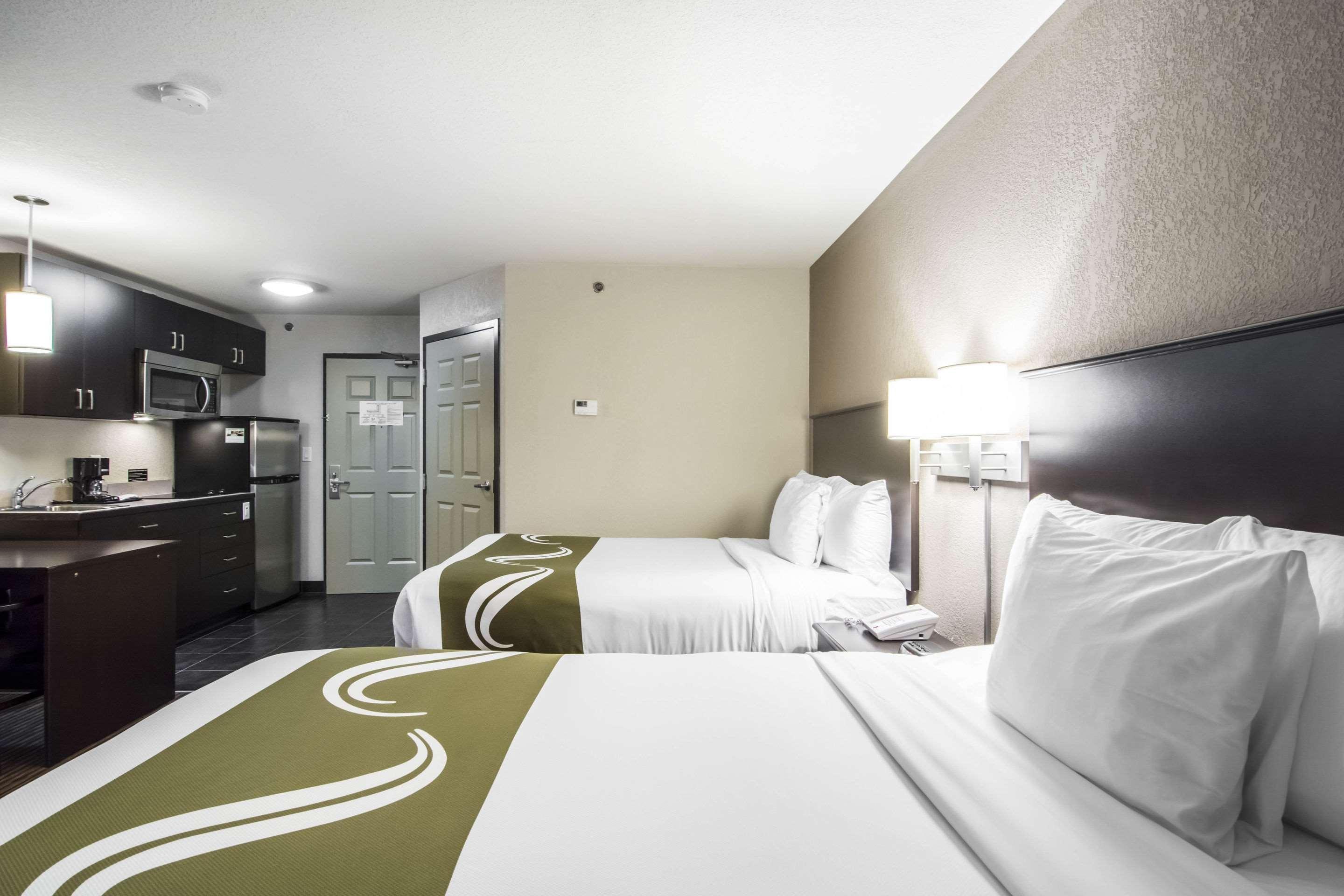 Quality Inn & Suites Thompson Buitenkant foto