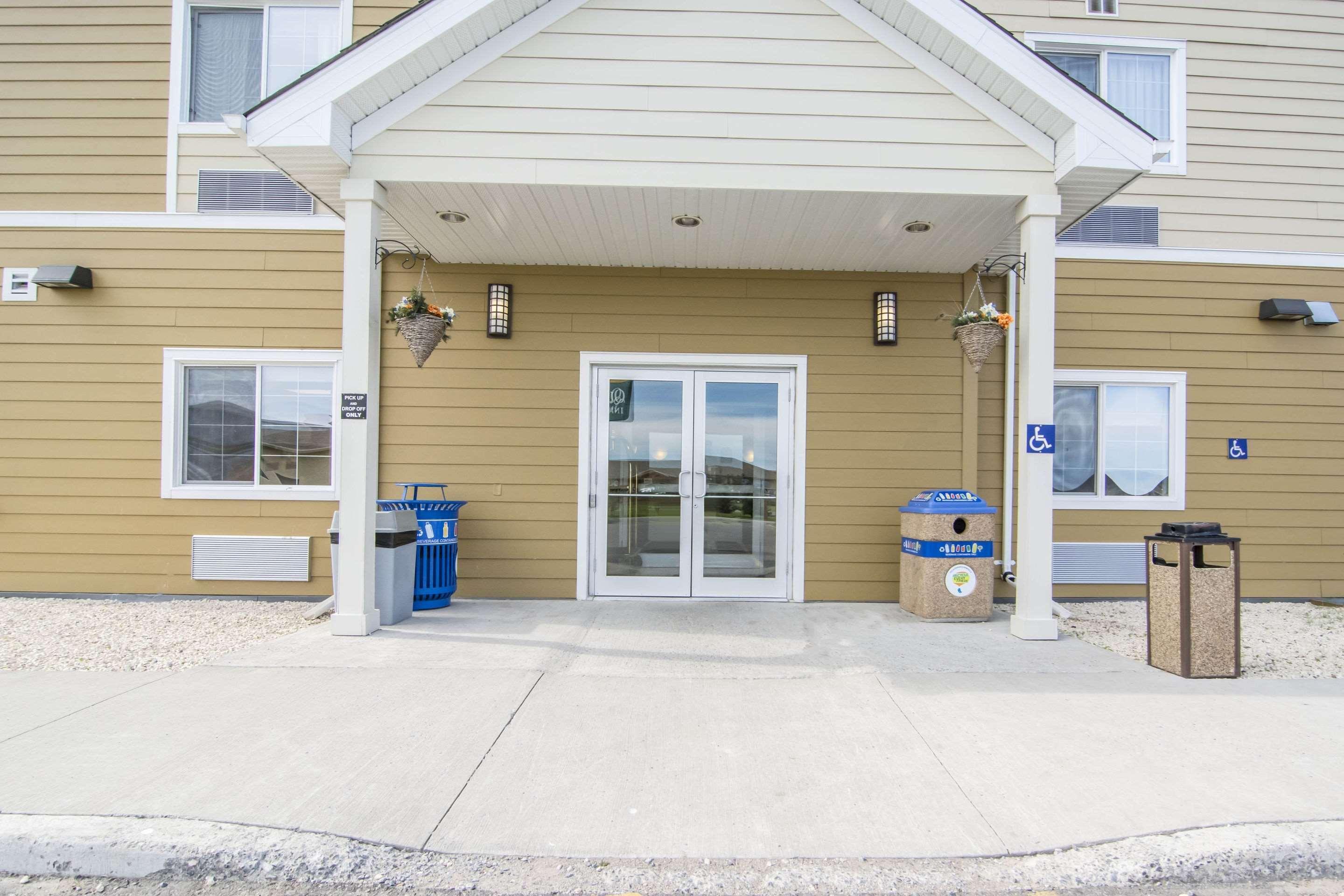 Quality Inn & Suites Thompson Buitenkant foto