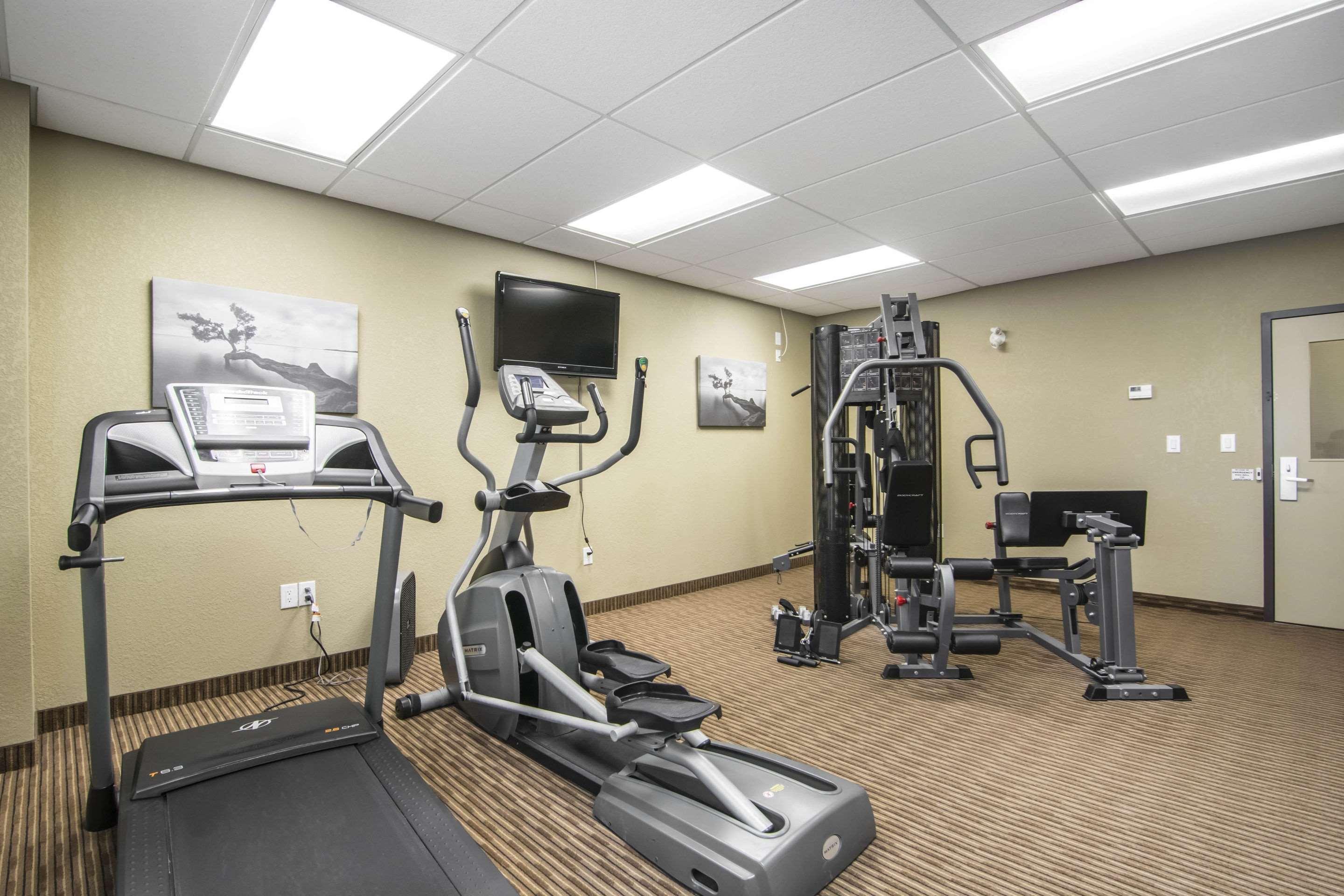 Quality Inn & Suites Thompson Buitenkant foto