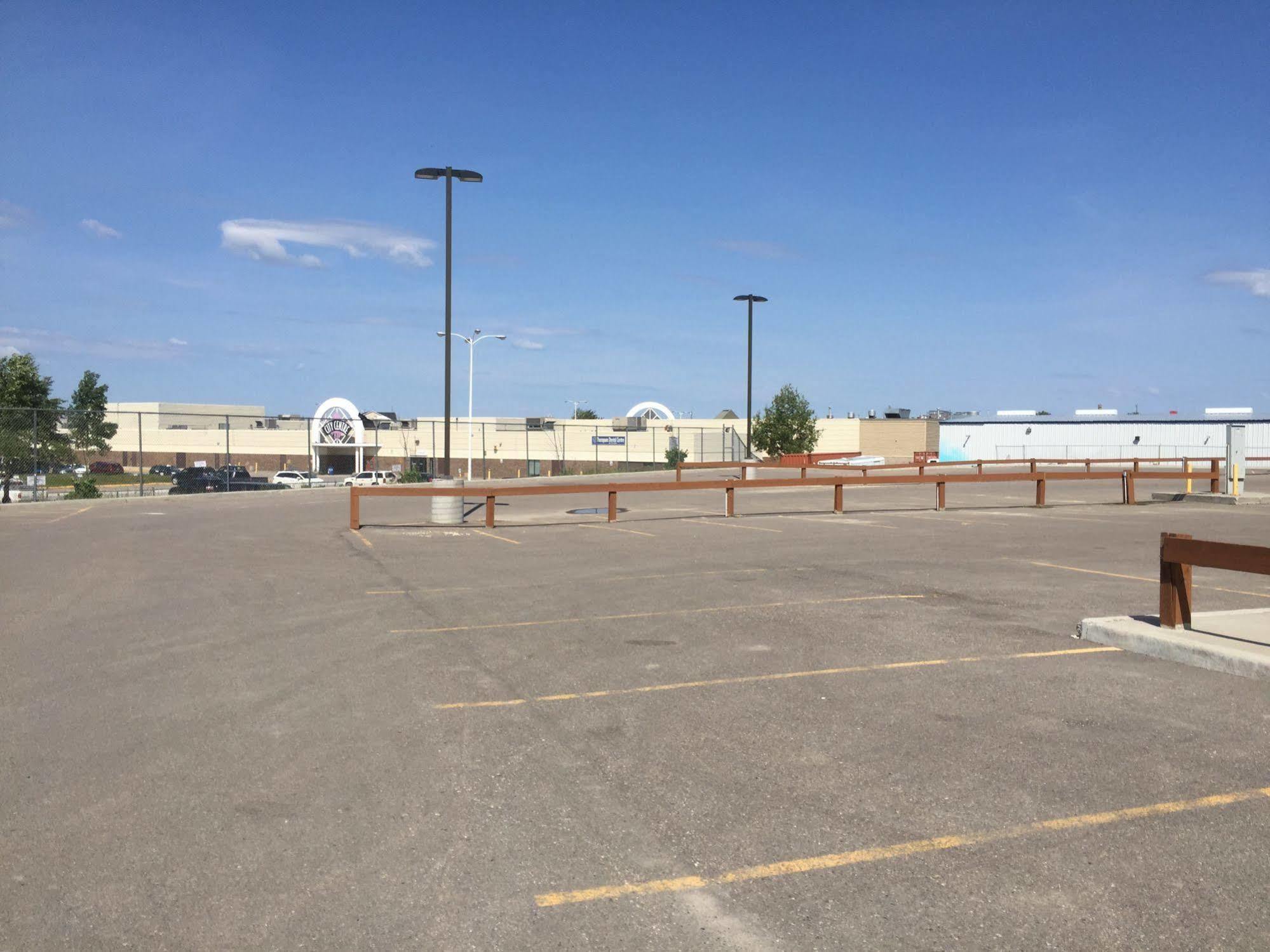 Quality Inn & Suites Thompson Buitenkant foto